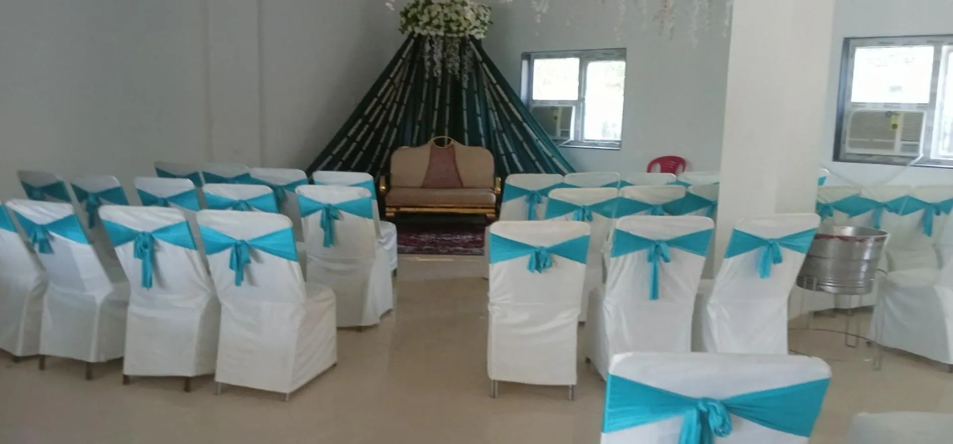 Hotel Raghubeer Temple Varanasi 3*,