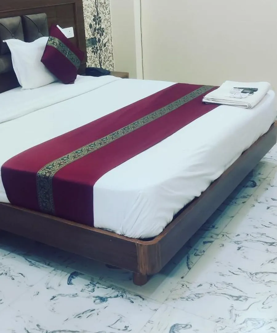 Hotel Raghubeer Temple Varanasi 3*,  Hindistan